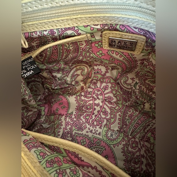 Max Studio Light Butter Yellow Shoulder Handbag Paisley Interior - Picture 2 of 9